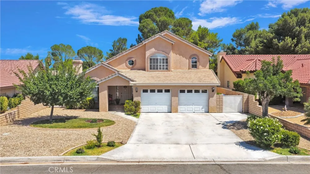 15186 Little Bow Lane Helendale, CA 92342