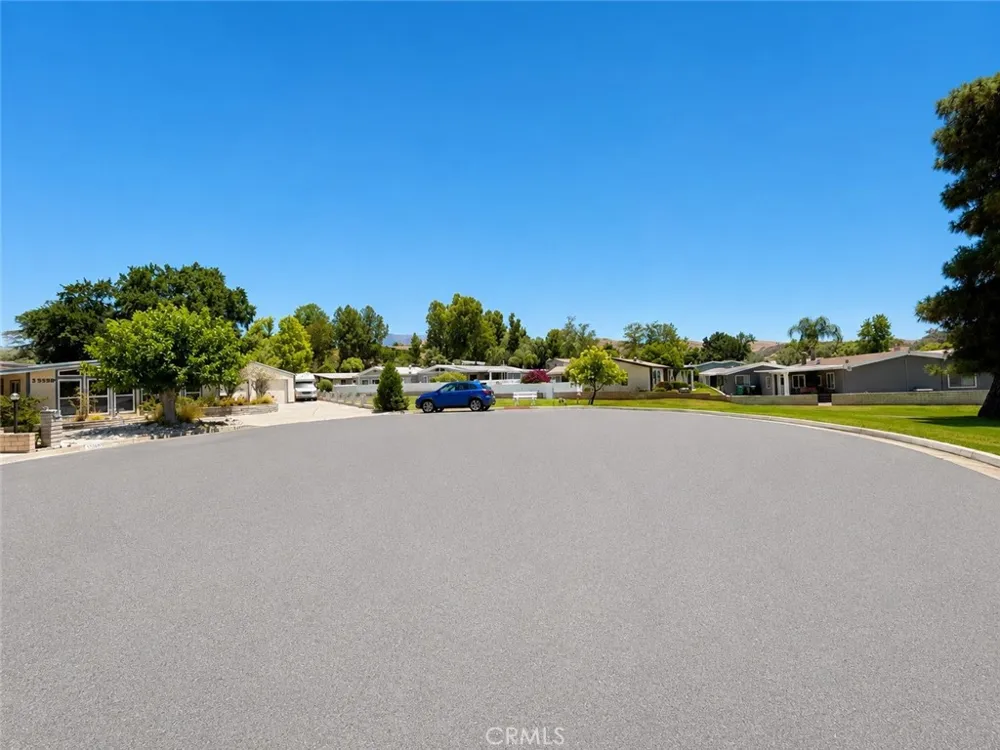 35598 Shane Calimesa, CA 92320