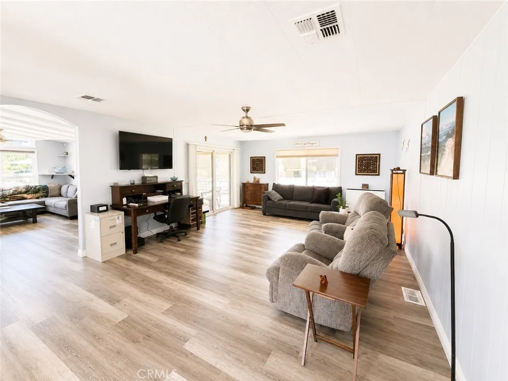 35598 Shane Calimesa, CA 92320
