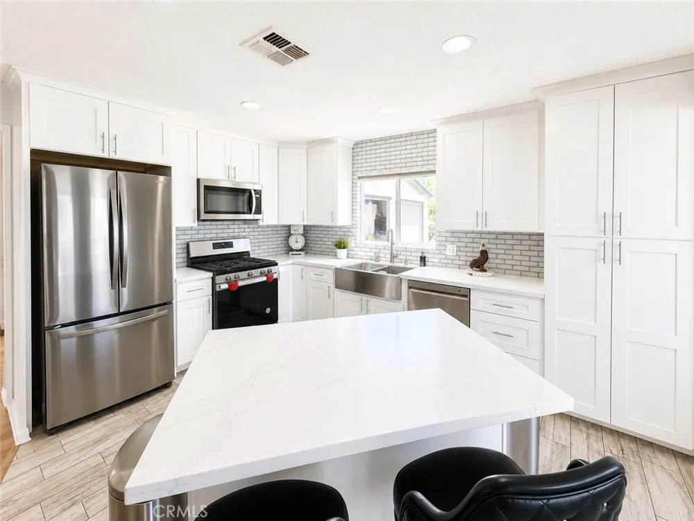 35598 Shane Calimesa, CA 92320