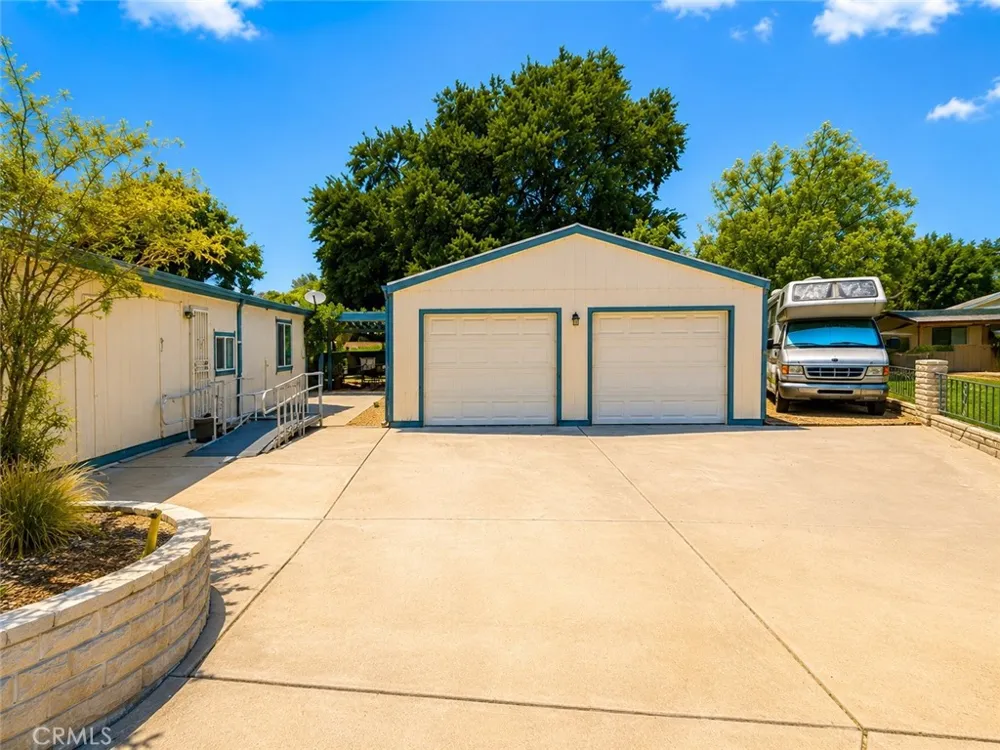 35598 Shane Calimesa, CA 92320