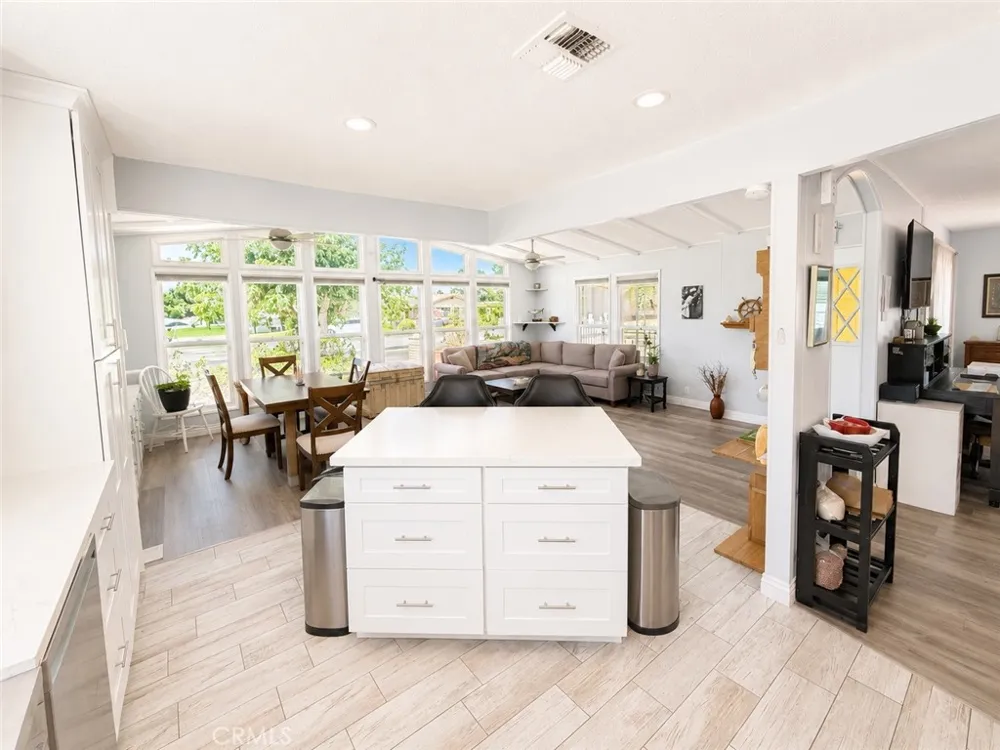 35598 Shane Calimesa, CA 92320