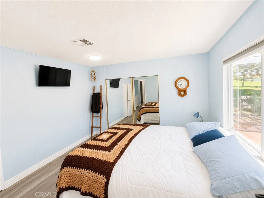 35598 Shane Calimesa, CA 92320