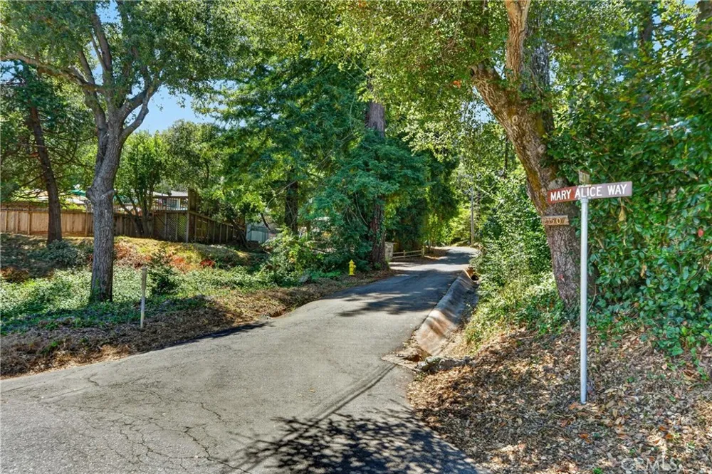 17940 Helen Way Los Gatos, CA 95033