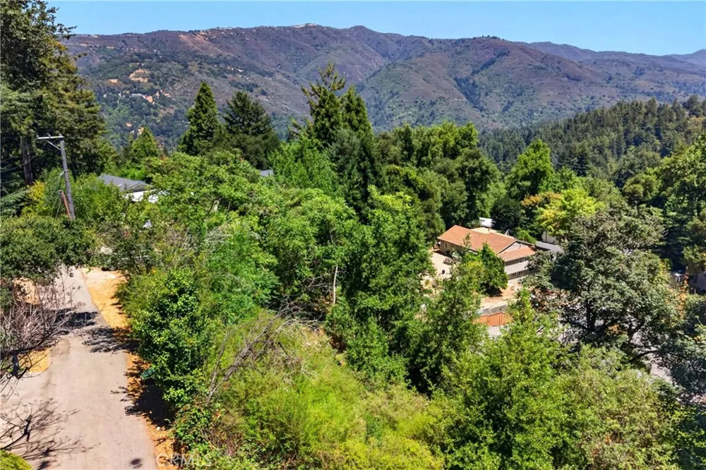 17940 Helen Way Los Gatos, CA 95033