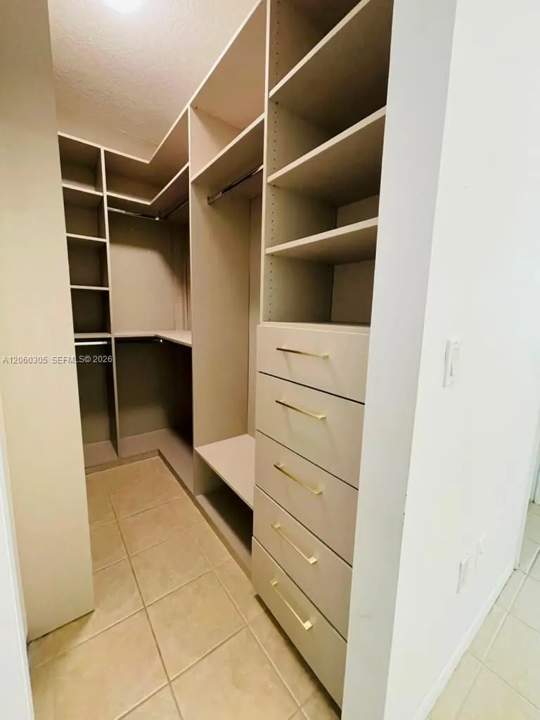 790 SW 107th Ave #301 Pembroke Pines, FL 33025