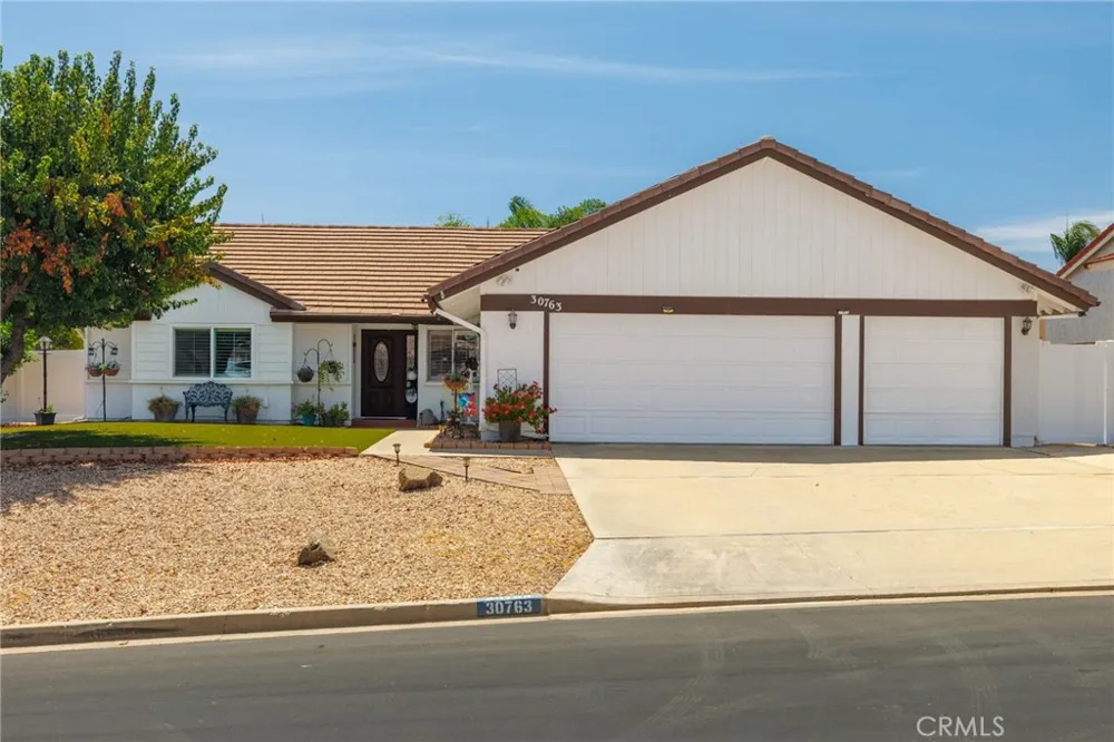 30763 Pyramid Point Canyon Lake, CA 92587