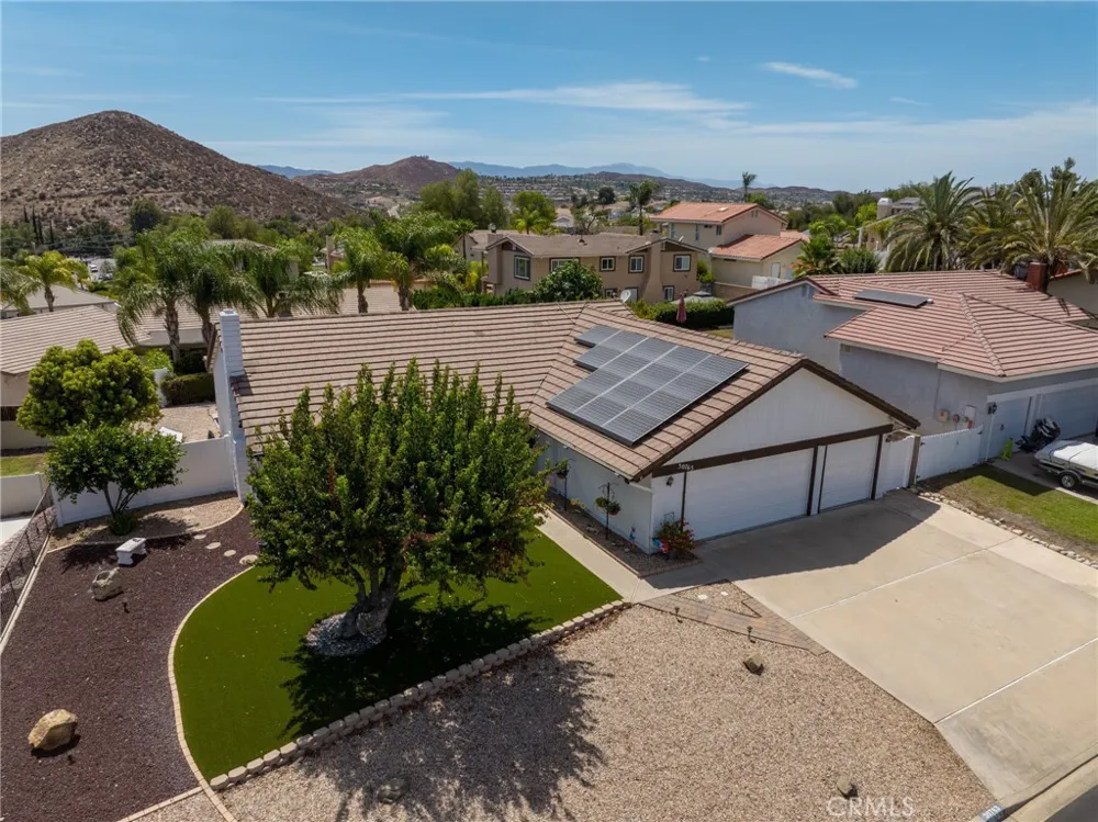 30763 Pyramid Point Canyon Lake, CA 92587