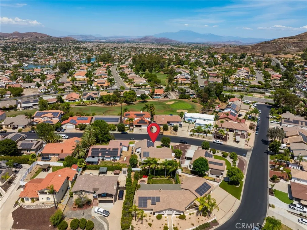 30763 Pyramid Point Canyon Lake, CA 92587