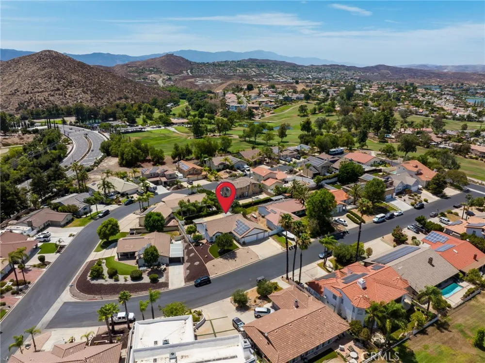 30763 Pyramid Point Canyon Lake, CA 92587