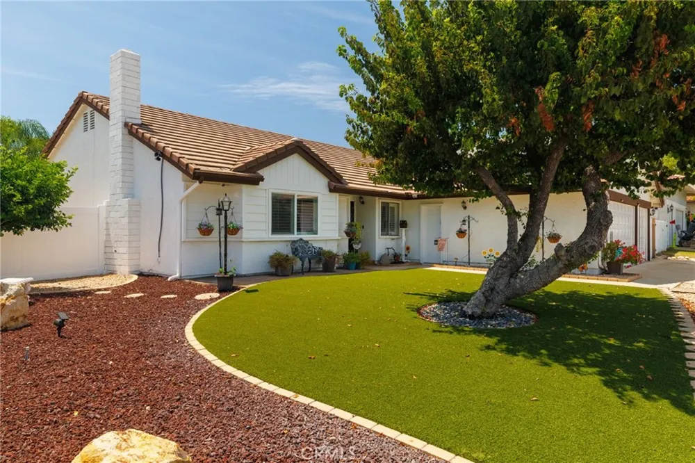 30763 Pyramid Point Canyon Lake, CA 92587