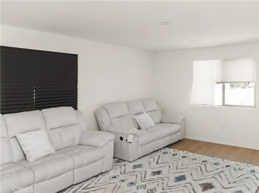 4728 Goldfinch Hemet, CA 92545