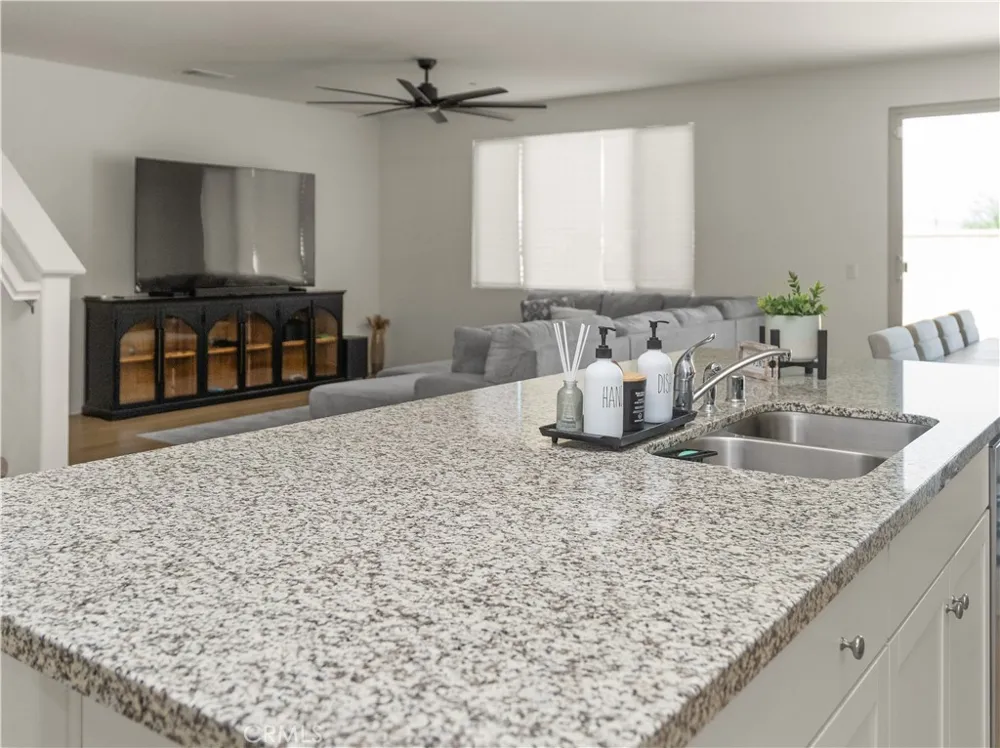 4728 Goldfinch Hemet, CA 92545