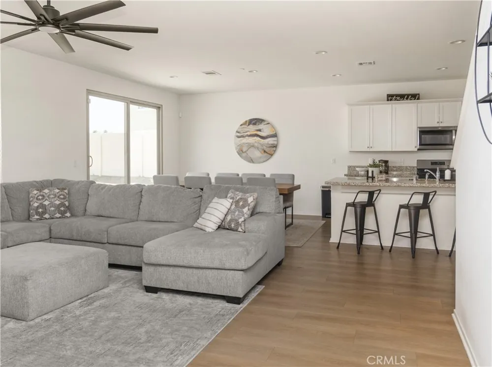 4728 Goldfinch Hemet, CA 92545