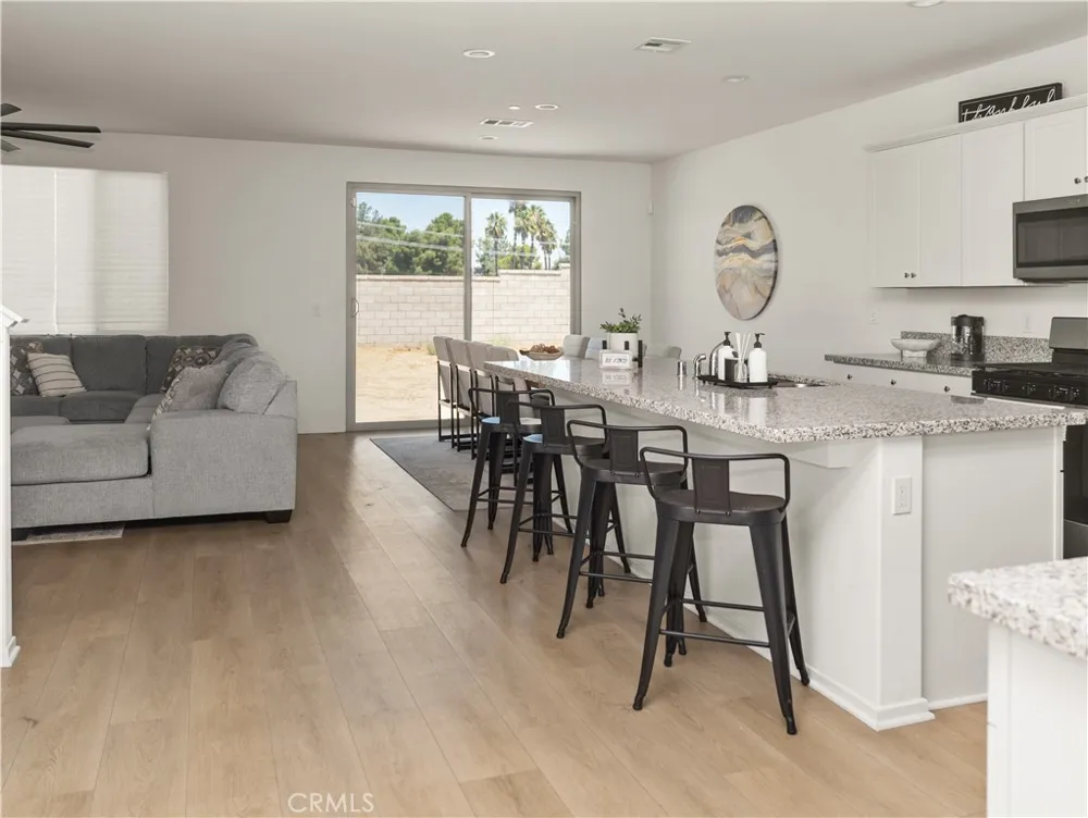 4728 Goldfinch Hemet, CA 92545