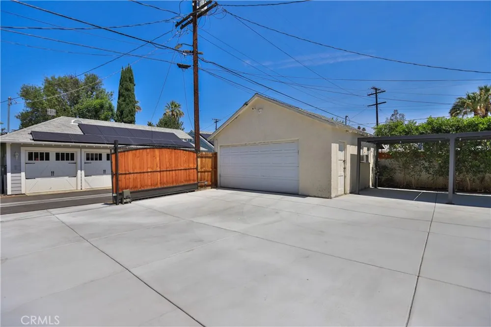 3031 Chestnut Riverside, CA 92501
