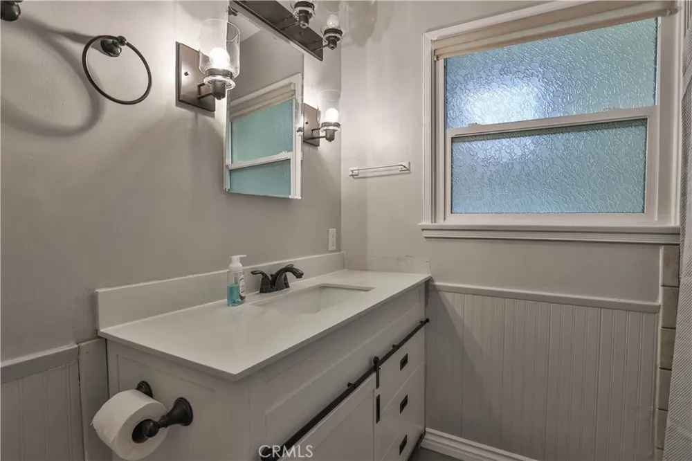 3031 Chestnut Riverside, CA 92501