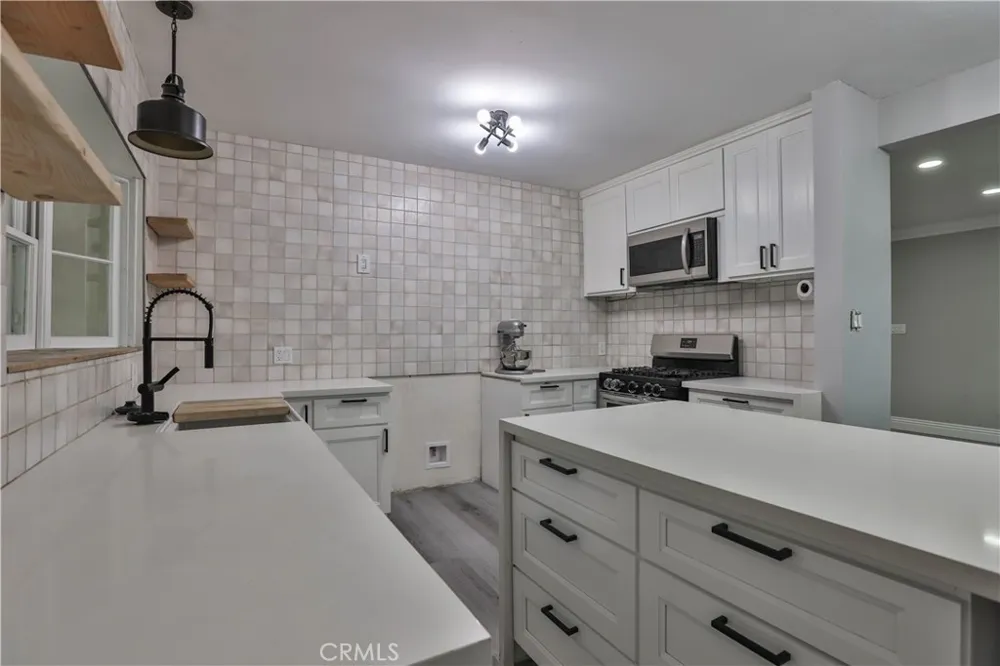 3031 Chestnut Riverside, CA 92501