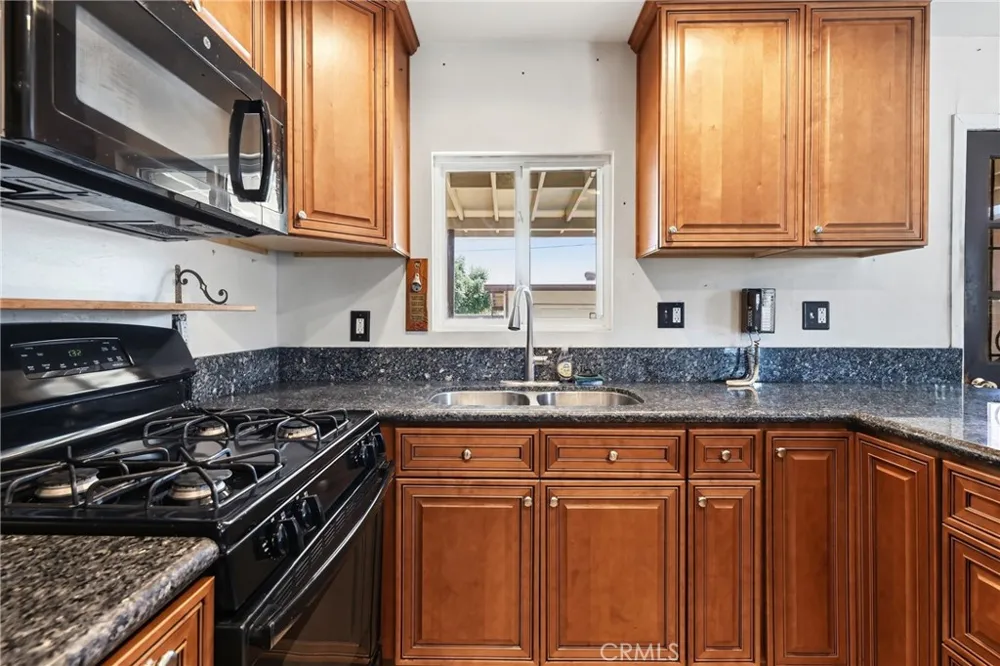 1531 W 4Th Street Ontario, CA 91762