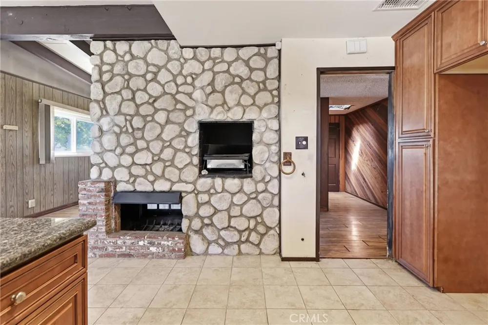 1531 W 4Th Street Ontario, CA 91762