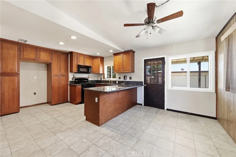 1531 W 4Th Street Ontario, CA 91762