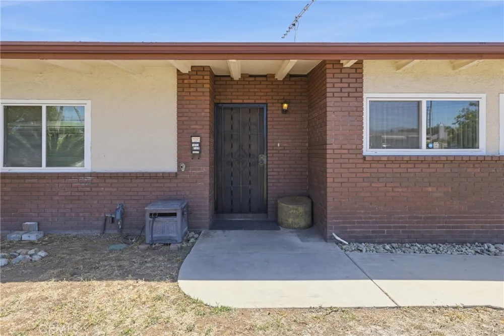 1531 W 4Th Street Ontario, CA 91762