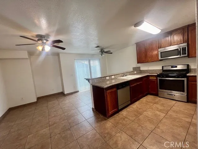 460 Oswell St Bakersfield, CA 93307