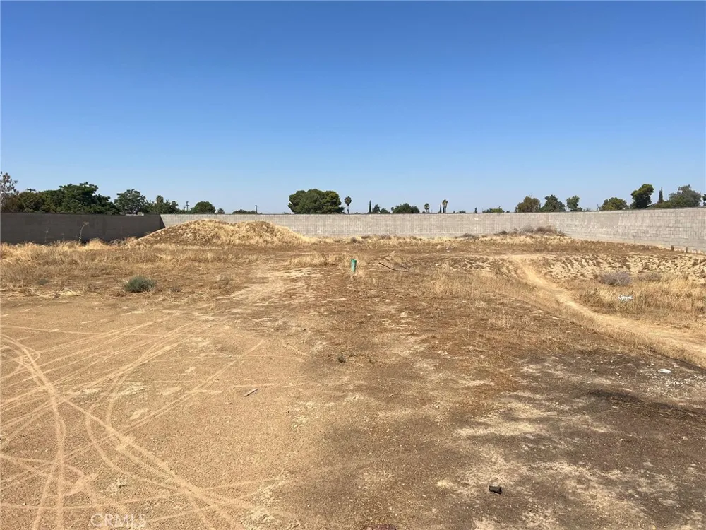 460 Oswell St Bakersfield, CA 93307