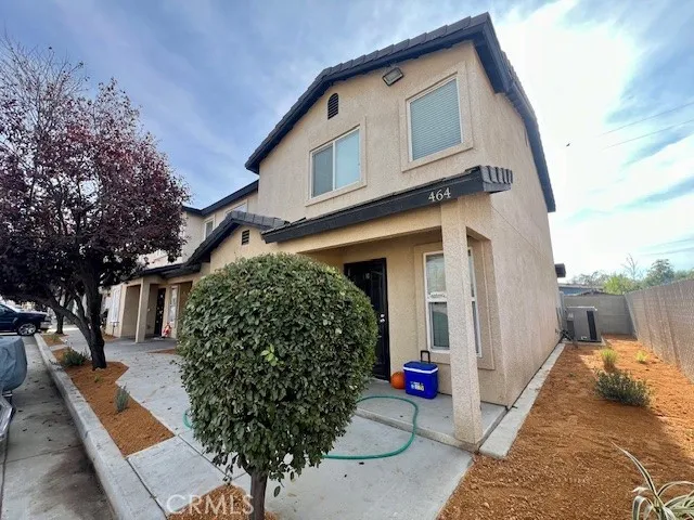 460 Oswell St Bakersfield, CA 93307