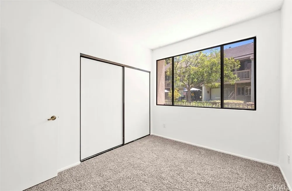 10530 Lakeside Drive #G Garden Grove, CA 92840