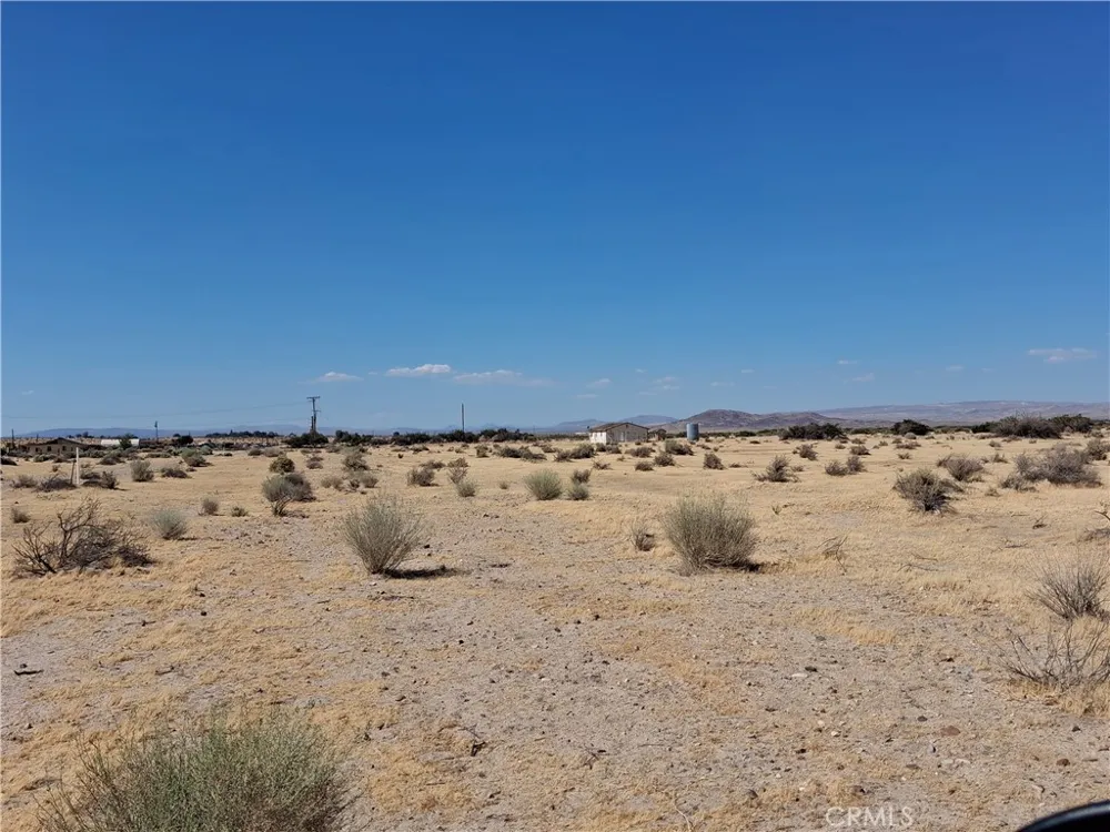 MOUNTAIN VIEW RD Hinkley, CA 92347