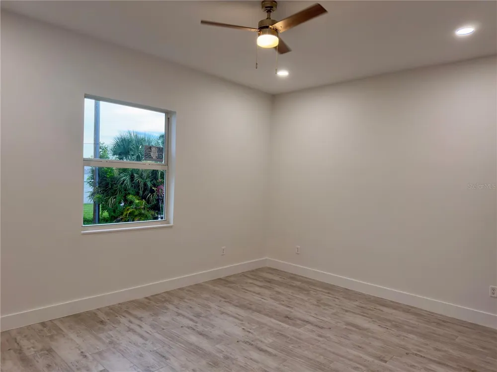 571 MIMOSA AVENUE NW Port Charlotte, FL 33952