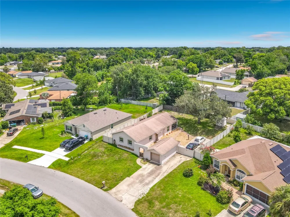 1123 W HANCOCK DRIVE Deltona, FL 32725