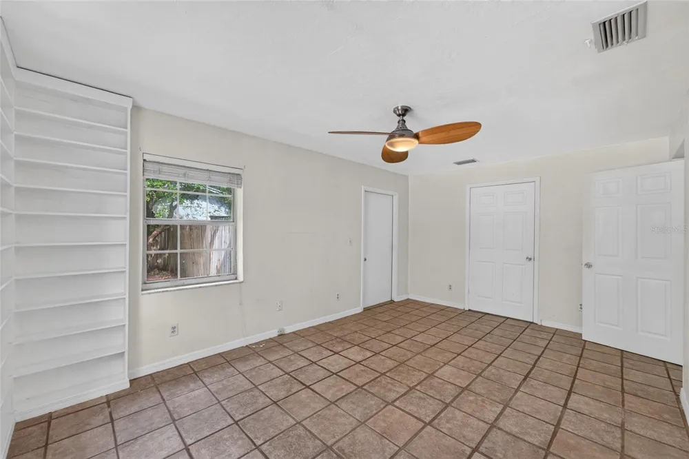 4820 NE 4TH PLACE Gainesville, FL 32641