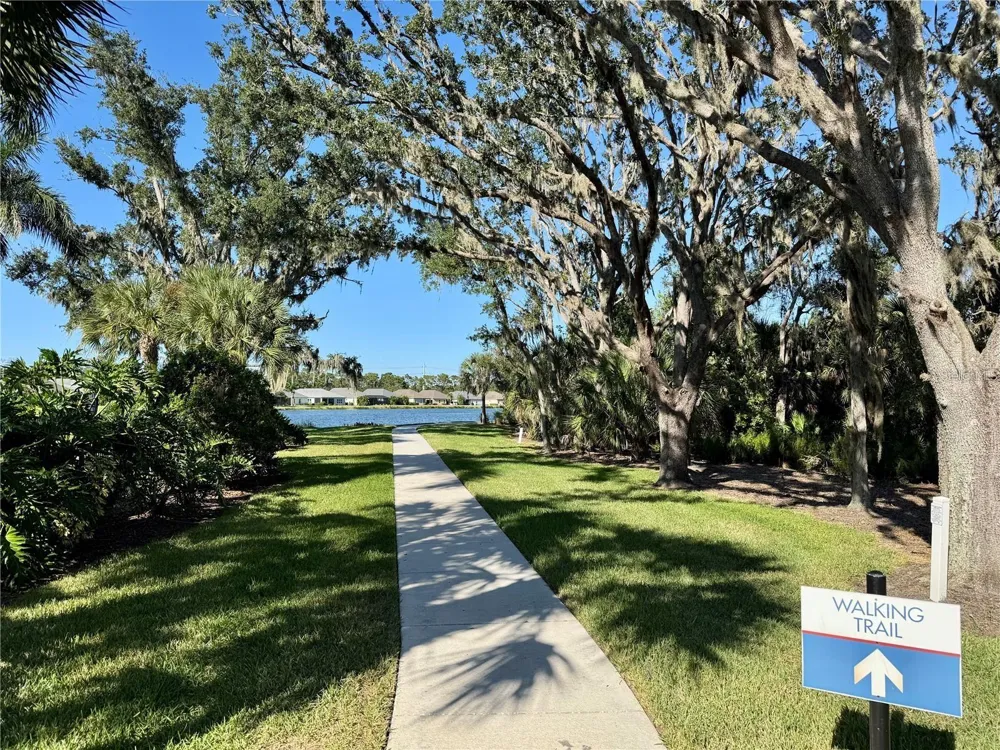 7526 RIDGELAKE CIRCLE Bradenton, FL 34203