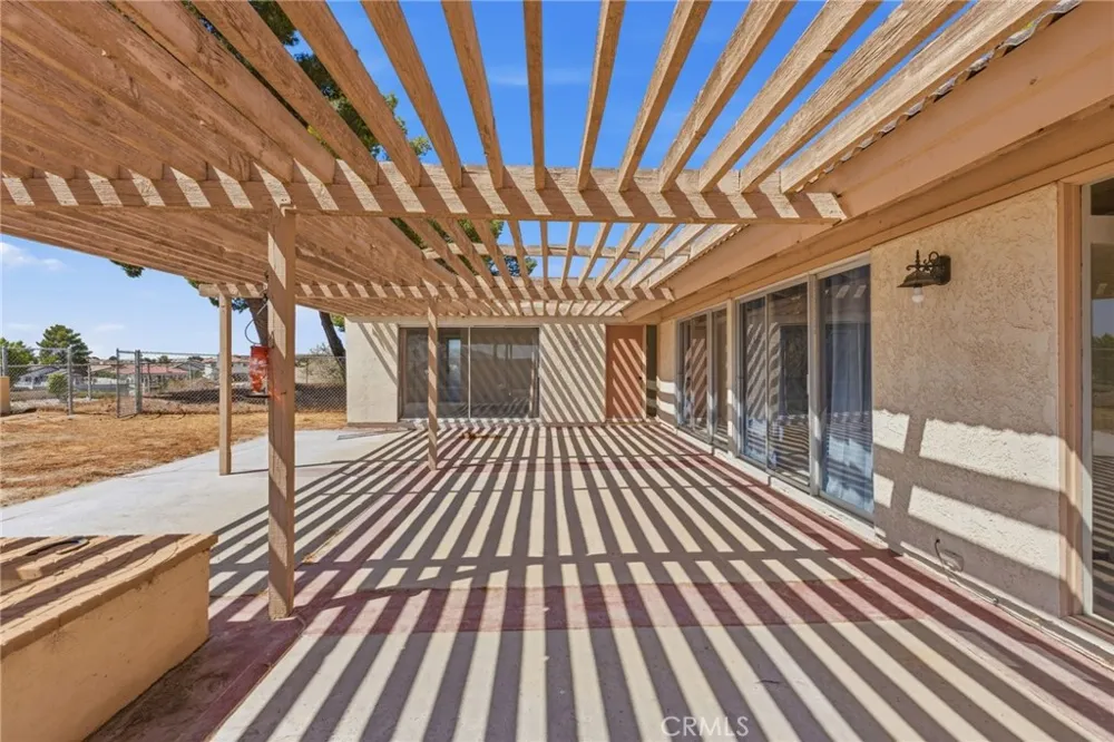 14431 Helm Court Helendale, CA 92342