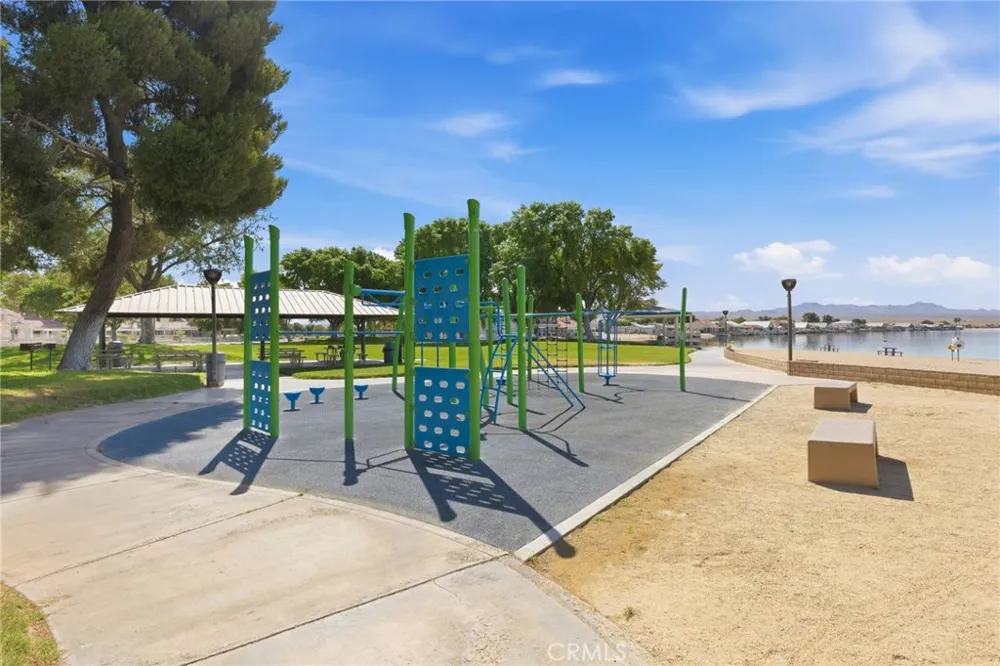 14431 Helm Court Helendale, CA 92342