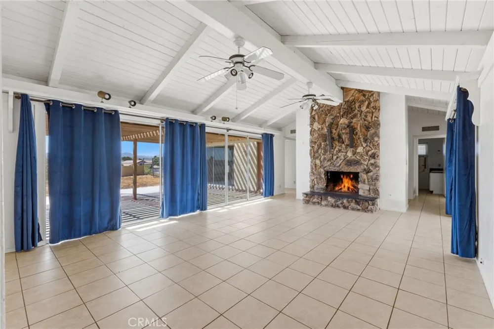 14431 Helm Court Helendale, CA 92342