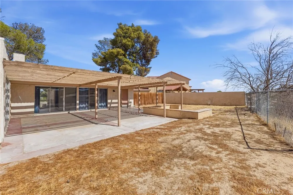 14431 Helm Court Helendale, CA 92342