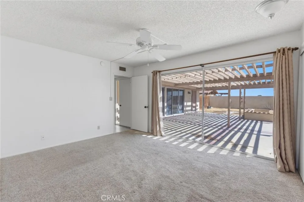 14431 Helm Court Helendale, CA 92342