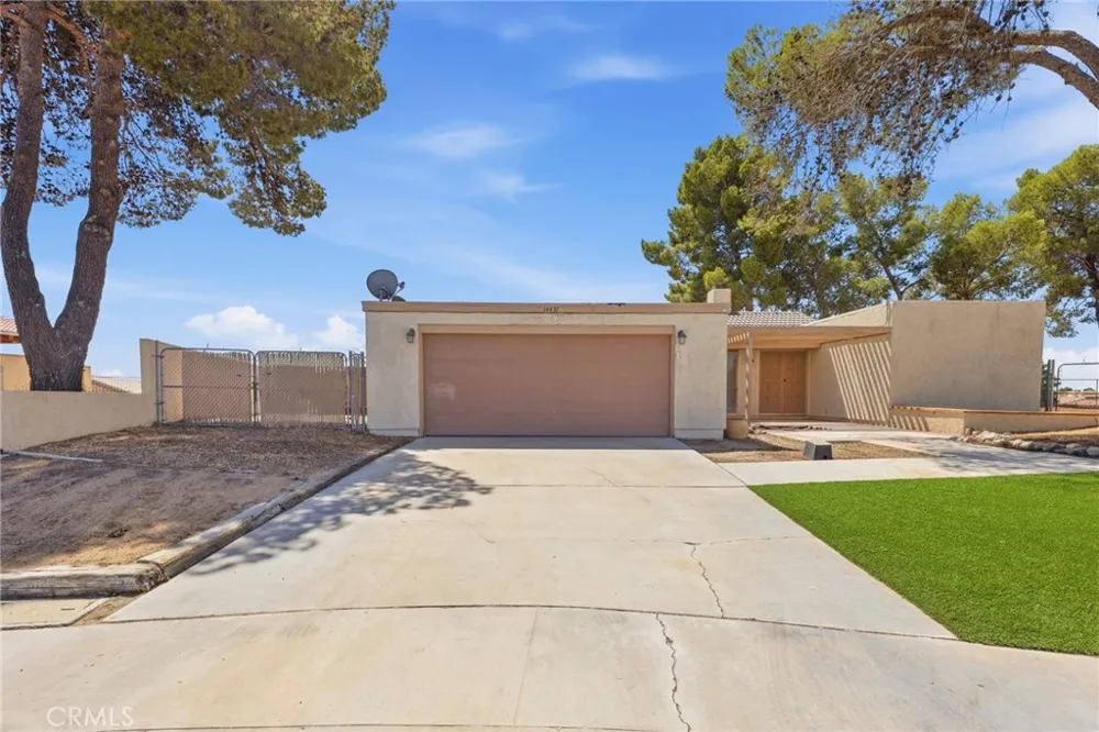 14431 Helm Court Helendale, CA 92342