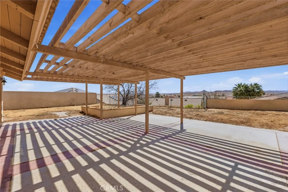 14431 Helm Court Helendale, CA 92342