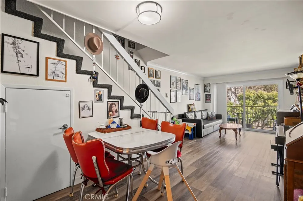 381 E Surfside Port Hueneme, CA 93041