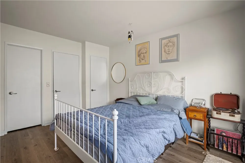 381 E Surfside Port Hueneme, CA 93041