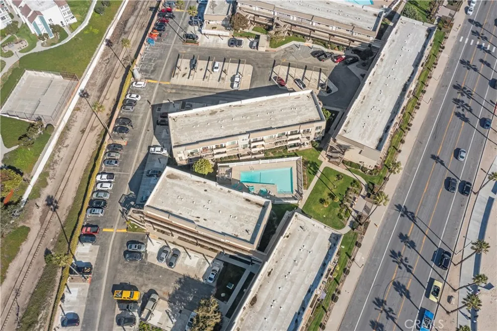 381 E Surfside Port Hueneme, CA 93041
