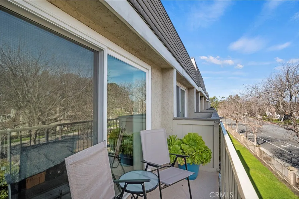 381 E Surfside Port Hueneme, CA 93041