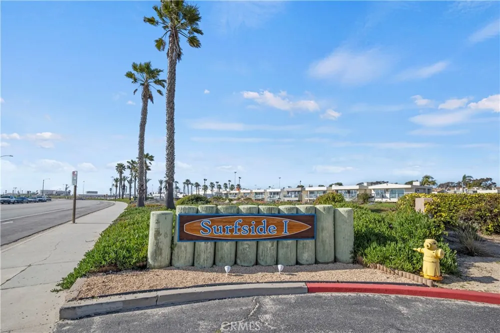 381 E Surfside Port Hueneme, CA 93041
