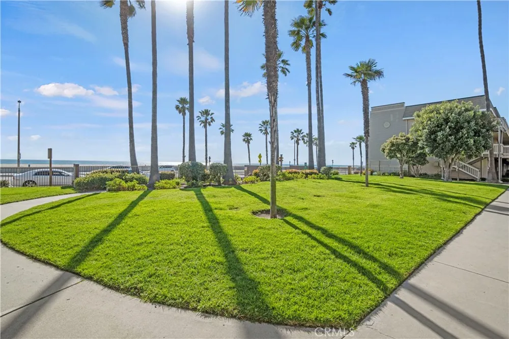 381 E Surfside Port Hueneme, CA 93041