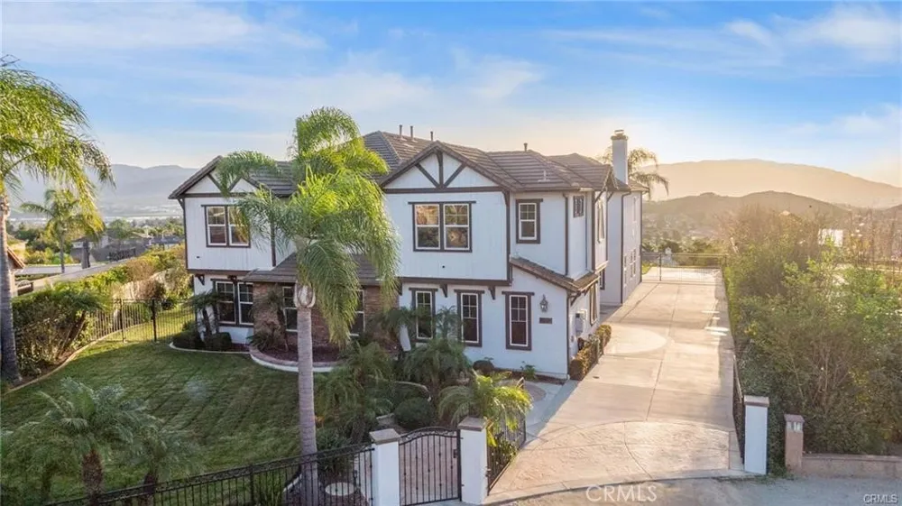 290 Cross Rail Norco, CA 92860
