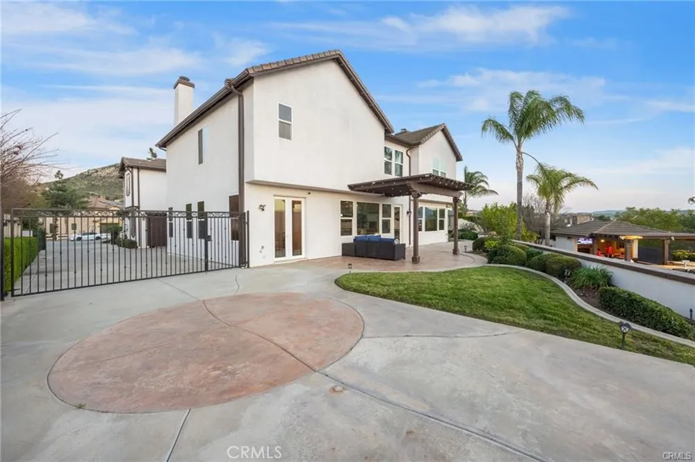 290 Cross Rail Norco, CA 92860